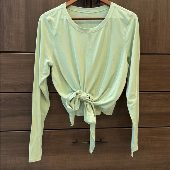Lululemon Time to Restore Nulu Long
Sleeve Shirt Creamy Mint Size 8 - Picture 3 of 10